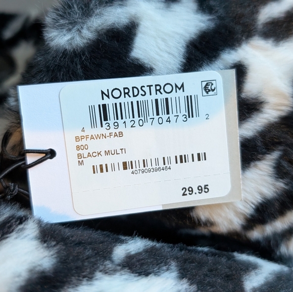 NWT Nordstrom BP fuzzy faux fur houndstooth slide slippers black white size 7 8 - Picture 4 of 5